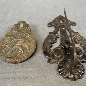 Cast Iron Clip & Wall Letter Hook