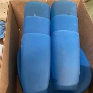 6 PLACE SETTING PLASTIC CUPS AND PLATES