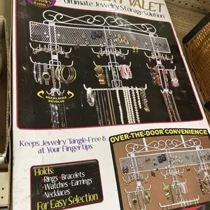 JEWELRY ORGANIZER
