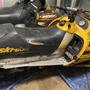 1999 Ski-Doo MXZ rotax 440 snowmobile