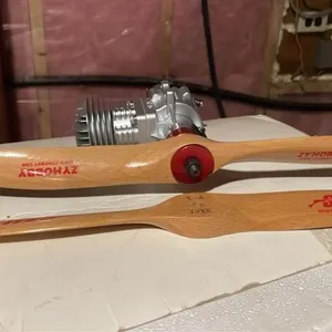 2 RC plane propellers with engine - 17in long