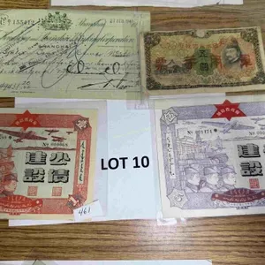 Collection of assorted vintage Asian banknotes