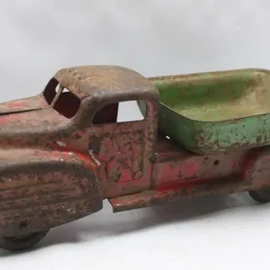13 inch Pressed Steel Lincoln Toy Truck