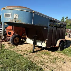 10' Gooseneck Cattle Trailer