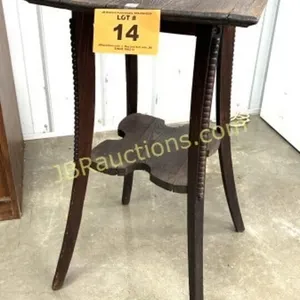 ANTIQUE LAMP TABLE