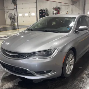 2015  Chrysler  200  Limited FWD
