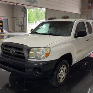 2010  Toyota  Tacoma  4x2 Base 4dr Access Cab 6.1 ft SB 5M