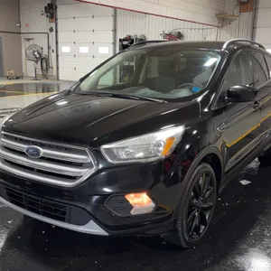 2018  Ford  Escape  SE FWD