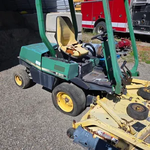 John Deere F911 Mower-(ran when parked)