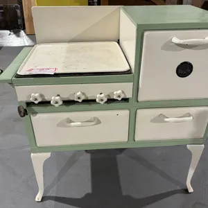 Metal stove, 40 x 22 x 42”