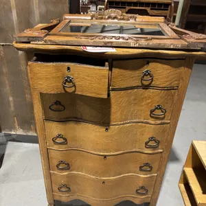 Chest of drawers, 32 x 21 x 46”
