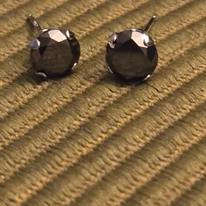 10KT White Gold Certified Black Moissanite Earrings