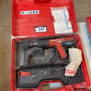 HILTI DX 361 Powder Actuated Fastening Tool w/ Case