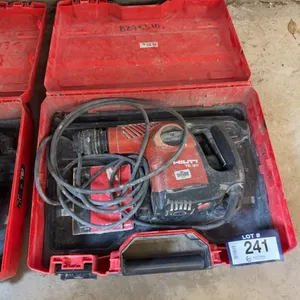 HILTI TE 30 Rotary Hammer Drill w/ Case