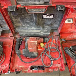 HILTI TE 30 Rotary Hammer Drill w/ Case