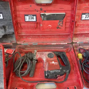 HILTI TE 30 Rotary Hammer Drill w/ Case