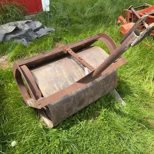 32” Lawn Roller