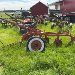 Case 3 Bottom Plow - Mechanical Lift