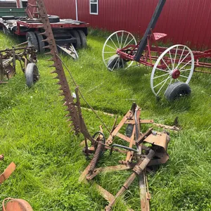 7’ John Deere Semi Mounted Sickle Bar Mower - 540 PTO - Spare knife support.