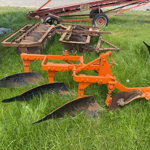 Allis-Chalmers 3 Bottom Moldboard Plow