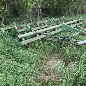 John Deere 1000 Field Cultivator
