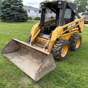 John Deere 6675 Diesel Skidloader