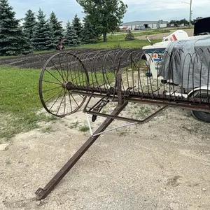 Hay dump rake