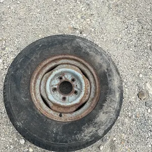 235/75r15 tire on rim