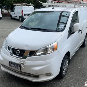 2018 NISSAN NV200 SV, 4DR CARGO VAN, WHITE, VIN 3N6CM0KN9JK695077,