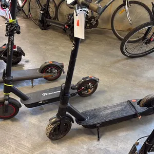 BLACK ELECTRIC KICK-SCOOTER - NO CHARGER