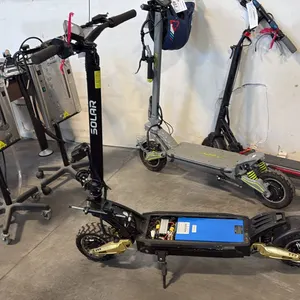 SOLAR HIGH-PERFORMANCE ALL-TERRAIN ELECTRIC SCOOTER - MISSING DECK PLATE, NO CHARGER