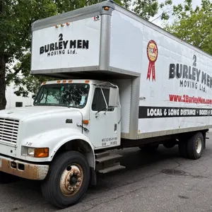 2000 INTERNATIONAL 4700, 2DR CUBE VAN, WHITE, VIN 1HTSCAAP8YH297360,