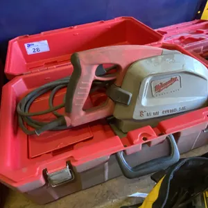 MILWAUKEE 8" METAL CUTTING SAW IN HARD TRANSPORT CASE