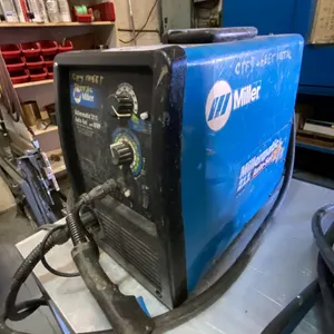 MILLER MILLERMATIC 211 PROFESSIONAL GRADE DUAL VOLTAGE MIG WELDER WITH POWER CABLE, STINGER &