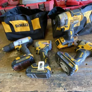 DEWALT 20V CORDLESS DRILL, 3 IMPACT DRILLS, 4 BATTERIES, 2 CHARGERS & 2 BAGS