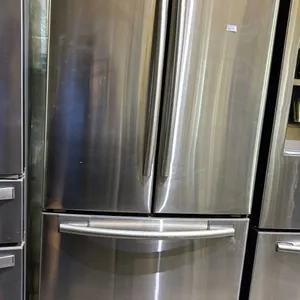 SAMSUNG 32" WIDE STAINLESS STEEL FRENCH DOOR FRIDGE WITH BOTTOM FREEZER DRAWER