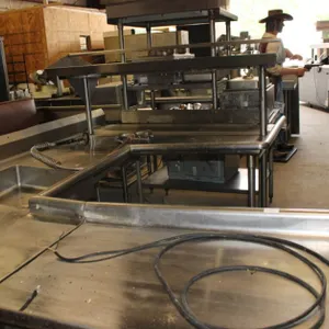 Stainless Steel Soiled Dish and Clean Dish Tables With Automatic Stop Switch; Sink Side Measures 100 x 60 x 38 With 60 x 25 x 24 Removable Top Shelf; 