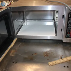 Solowave Commercial 1500 Watt Microwave, 20 x 17 x 12