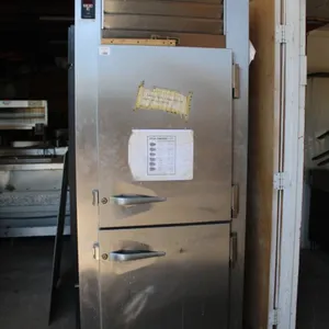 Traulsen Model AHT132WUT-HHS Spec Line Series Commercial Reach-In Refrigerator on Casters, 30 x 35 x 83.5