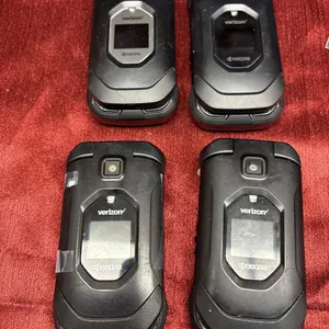 VERIZON KYOCERA FLIP PHONES, QTY (4)