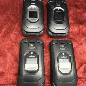 VERIZON KYOCERA FLIP PHONES, QTY (4)