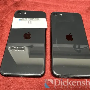 APPLE IPHONE SE GRAY, QTY (2)
