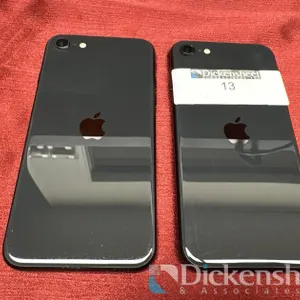 APPLE IPHONE SE GRAY, QTY (2)