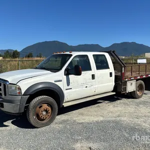2006 Ford F-450 XLT 4x4 Crew Cab Flatbed Truck