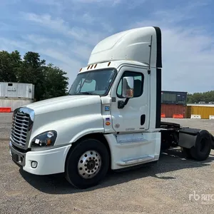 2020 Freightliner Cascadia 125 S/A Day Cab Truck Tractor