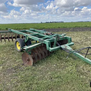 John Deere 2432 Disc
 UNRESERVED