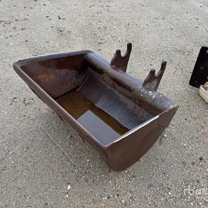 36 in Cleanup Backhoe Rear Bucket - Fits John Deere 310C
