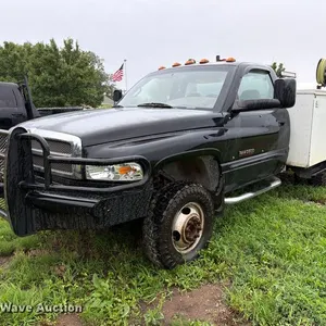 1999 Dodge Ram 3500 utility bed pickup truck