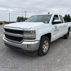 2017 Chevrolet Silverado 1500 Crew Cab pickup truck