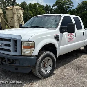 2008 Ford F250 Super Duty Crew Cab pickup truck